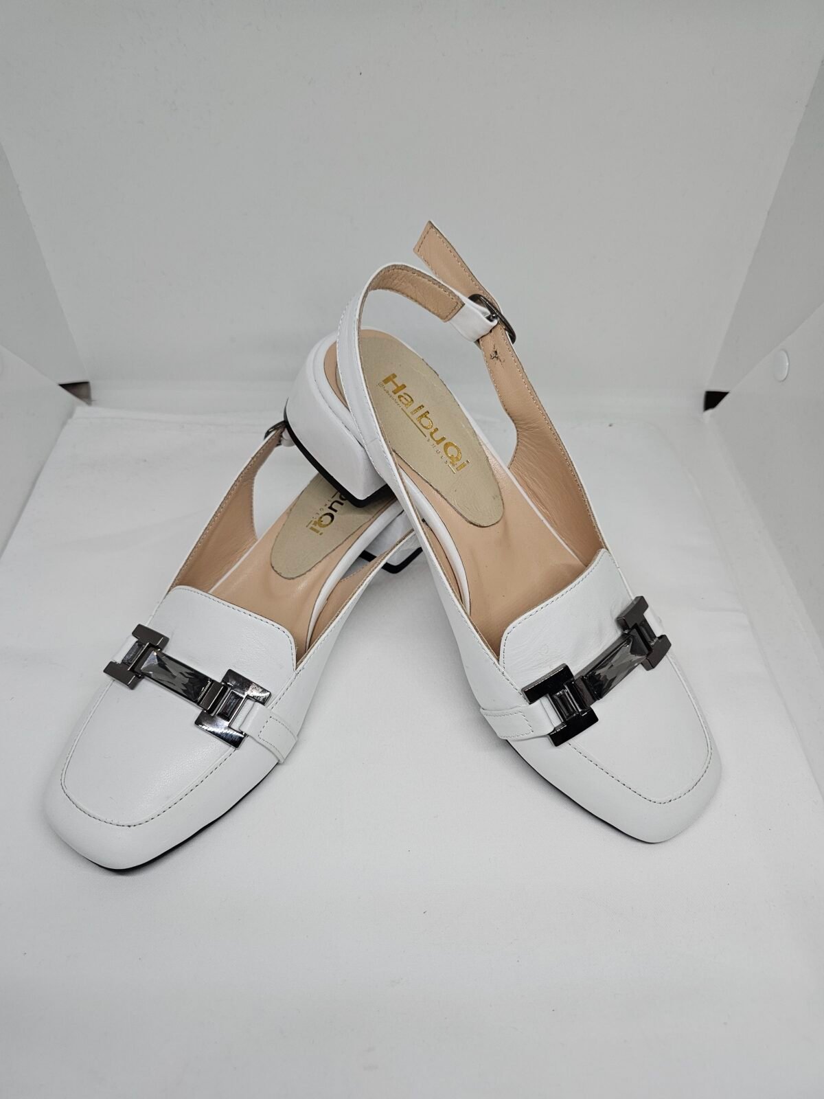 Low-Heeled Flats Model 0073